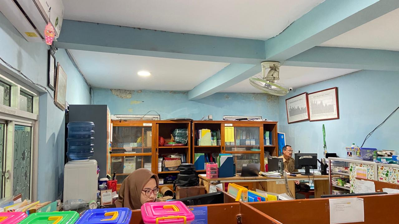 RUANG TATA USAHA (TU)